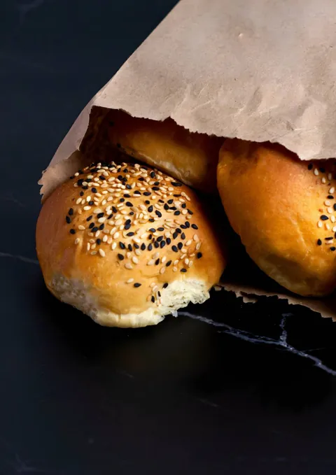 Strana 12 tištěného časopisu